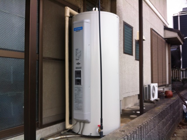 愛知県刈谷市 電気温水器取替 三菱電機・SRG-465B